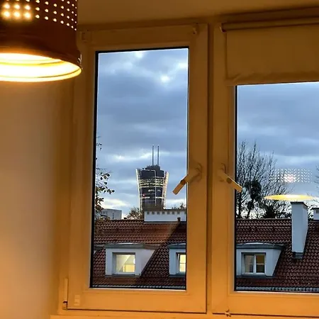 Central, Floor * Warsaw