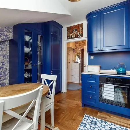 Central, Floor Apartment Warsaw