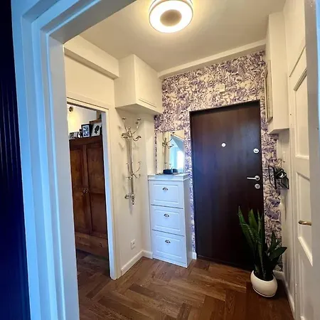 Apartamento Central, Floor *