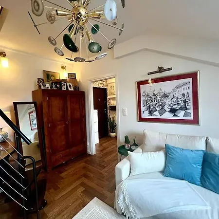 Central, Floor Apartmán *