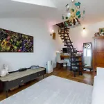Appartamento Central, Floor Varsavia